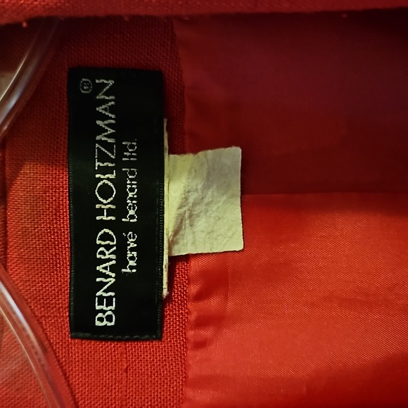 Womens Suit - Picture 3 of 6